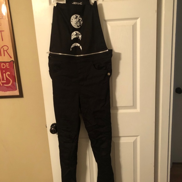 Heartless Overalls - Picture 2 of 3